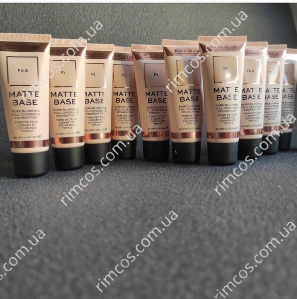 Тональный крем с матовым финишем Revolution Matte Base Foundation MRF05 фото