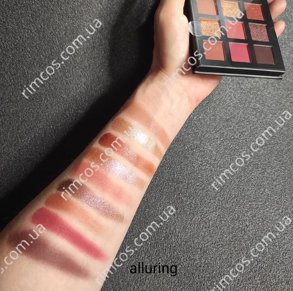 Technic 9 Colours Pressed Pigment Eyeshadow Palette - Alluring 3773634 фото