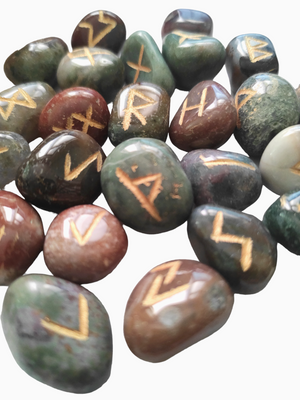 Скандинавські руни з натурального каміння. Набір з Яшми з мішечком 45789 фото