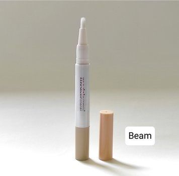 Консилер зі світловідображаючими частинками Models Own Flawless Under Eye Concealer  3111907 фото