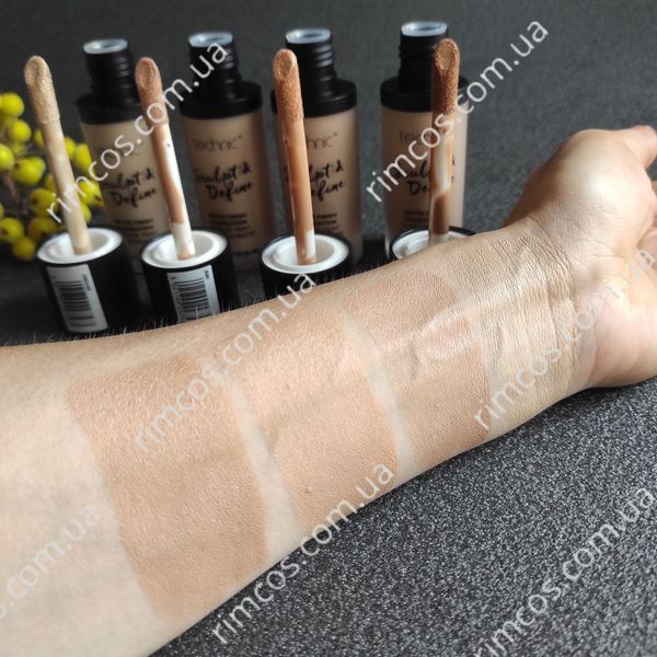 Тональний крем з матовим фінішем Technic Sculpt & Define Matte Finish Foundation  3084605 фото